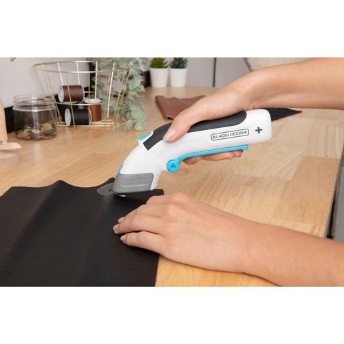 BLACK+DECKER 4V MAX Cordless Electric Fabric Craft Scissors, USB Rechargeable (BCSC115FF)