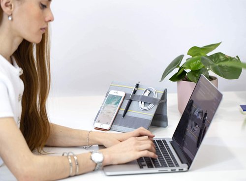 Beblau FOLD Portable Electronic Organizer – Attachable Device & Desktop Accessory | Office & Home Organizer | Fits 13"-15" Laptops & A4 Notebooks | Backpack Insert | Personal organizer