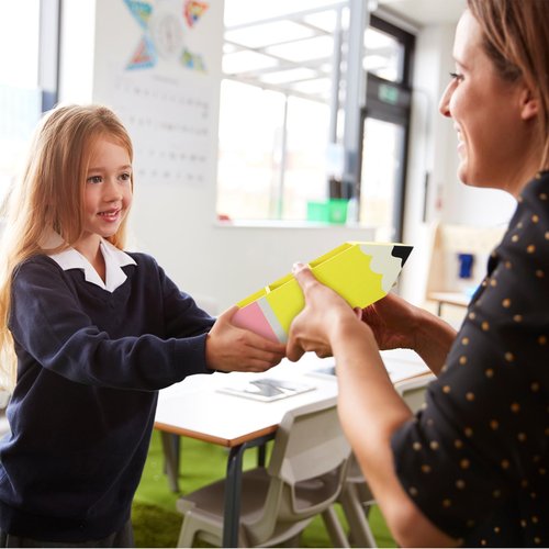 4 Pcs Pencil Shaped Pen Holders Wooden Desk Pen Pencil Dispensers Back to School Gifts DIY Desk Stationery Storage for Students Teacher Appreciation Gifts School Classroom Office Supplies