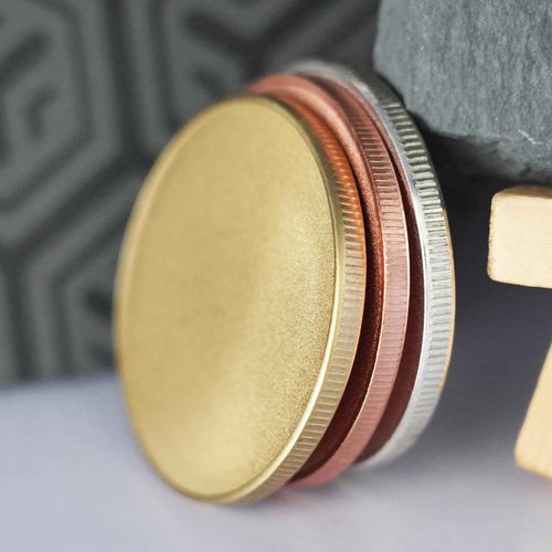 ComMarker 20 Pcs Copper Blank Challenge Coin,3mm Thickness Threaded Edged 40mm Engraving Blanks Coins,Acrylic Protection Box for Wedding DIY Crafts Engraving Travel Commemorative Collection Supplies