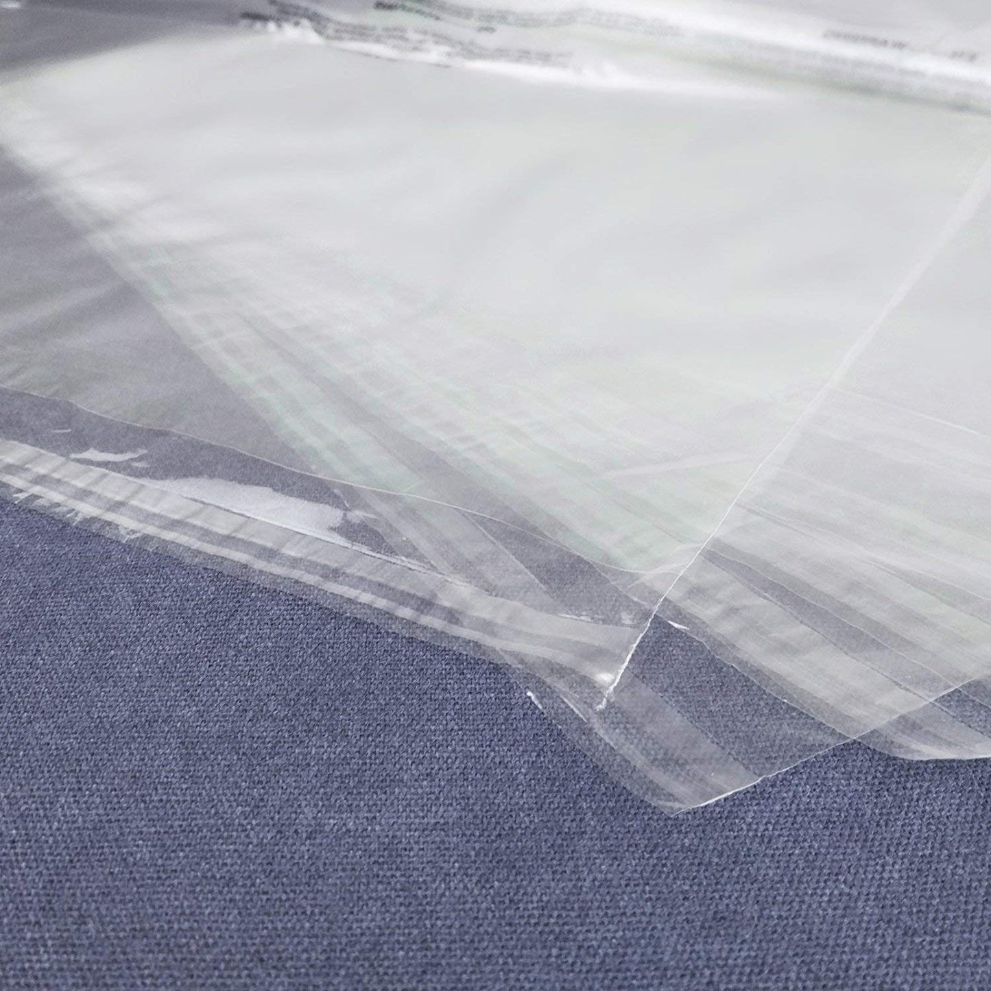Becko US 18 X 24 Inch (100 Count) Self Seal Clear Poly Plastic Bags with Suffocation Warning for Shipping, Packaging Clothes, Backpacks, Bedding, Dustproof & Permanent Adhesive