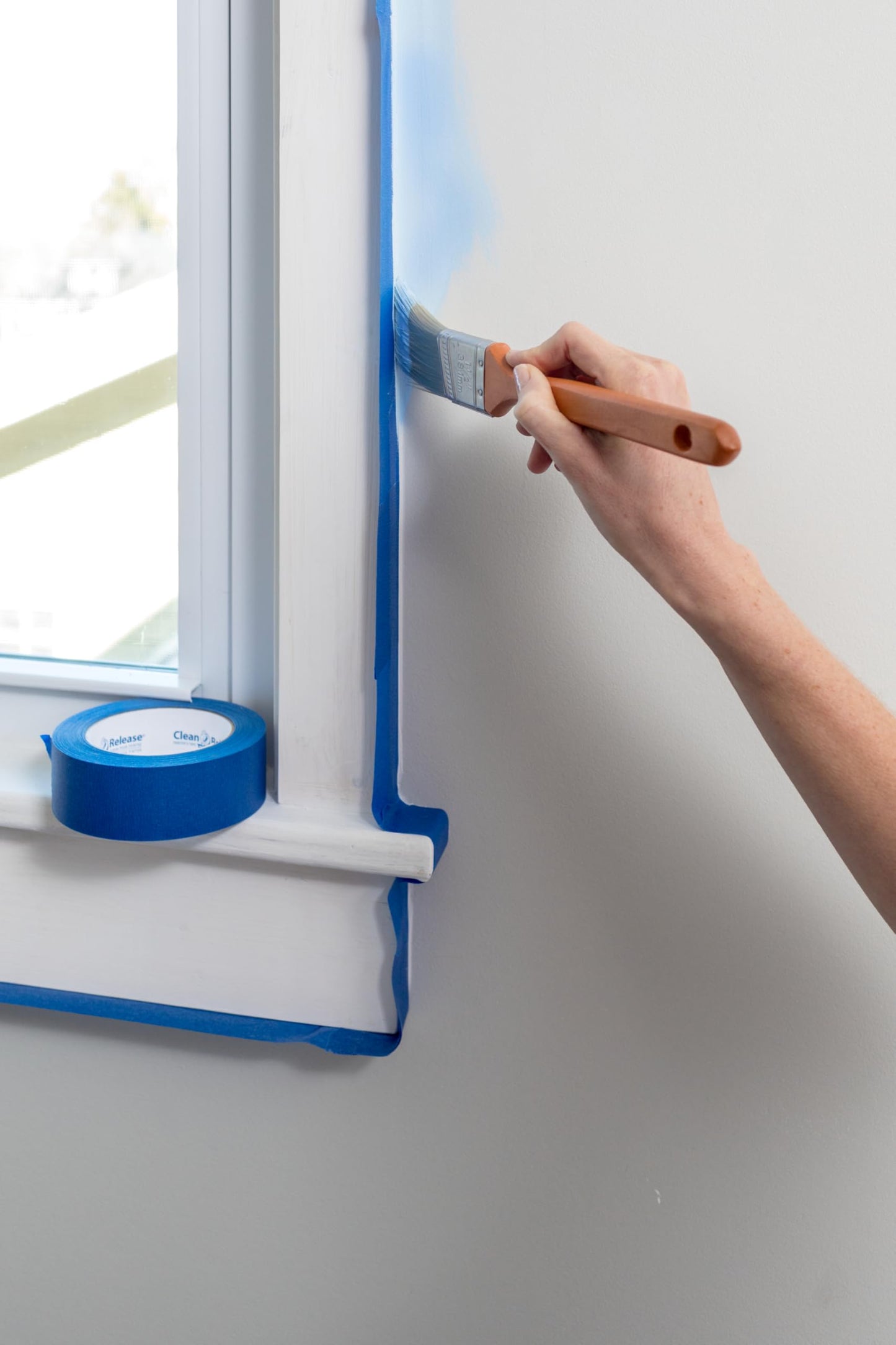 Duck Clean Release Blue Painters Tape, Masking Tape For Paint Projects, 1.5 in (1.41 in x 60 yd) Single Roll, 240194