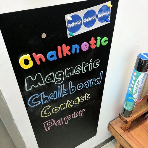 Magnetic Chalkboard Contact Paper, Self Adhesive Magnet Wall Board, Peel and Stick Magnetic Wallpaper for Kids Toddlers Preschool Playroom Bedroom Wall, 39" x 18"
