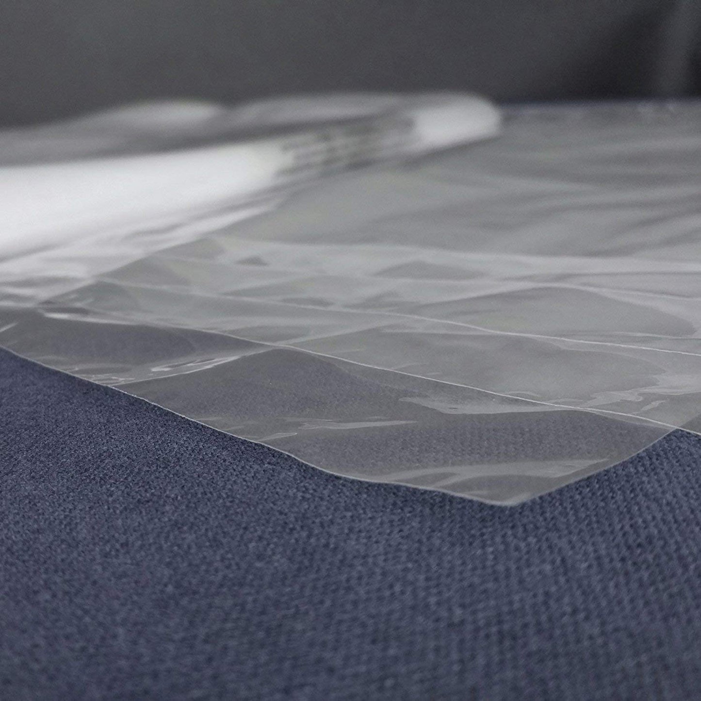 Becko US 18 X 24 Inch (100 Count) Self Seal Clear Poly Plastic Bags with Suffocation Warning for Shipping, Packaging Clothes, Backpacks, Bedding, Dustproof & Permanent Adhesive