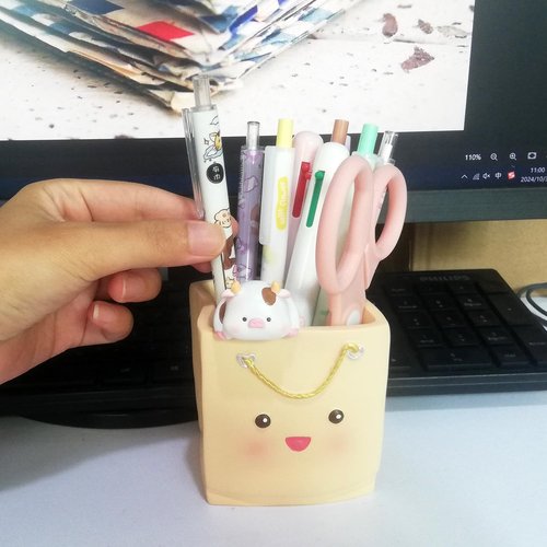 Gosyfeti Pen Holder for Desk Cute, Creative Pencil Cup Organizer for Kids, Cosmetic Brushes Storage Desktop Decoration for Home Office School