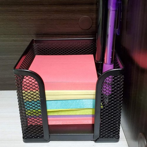 Suwimut 4 Pack Mesh Memo Holder, 4 x 4 Inch Black Metal Mesh Sticky Note Dispenser Cube Memo Pad Holder for Pen, Pencil, Paperclip, Thumbtack, Desk Organizer for Office Home School