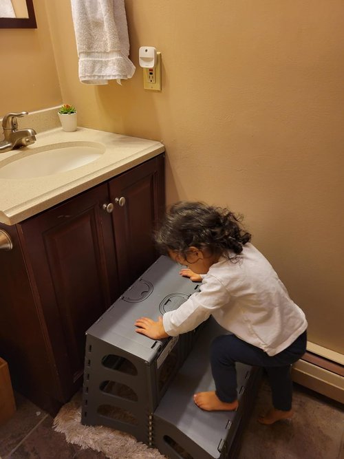 Bee Neat Folding 2-Step Stool - Collapsible Non-Slip Ladder for Kitchen & Bathroom - Supports 200lbs - Gray