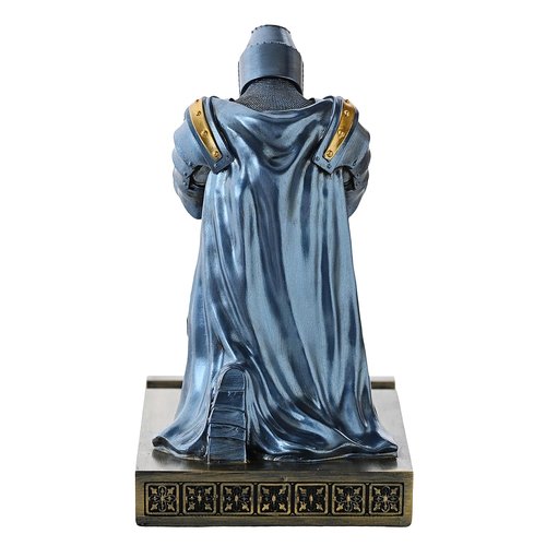 NCQIXIAO Medieval Templar Vanguard Officer Knight Pen Holder Pen Stand Desk Organizers and Accessories Resin Mobile Phone Stand as Gift for Office and Home Desk Organizer (Blue)