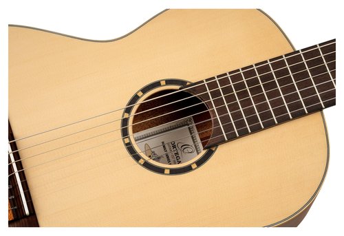 Ortega Guitars Family Series Pro 7-String Solid Top Nylon Classical Guitar w/Bag, Right, Full (R133-7)
