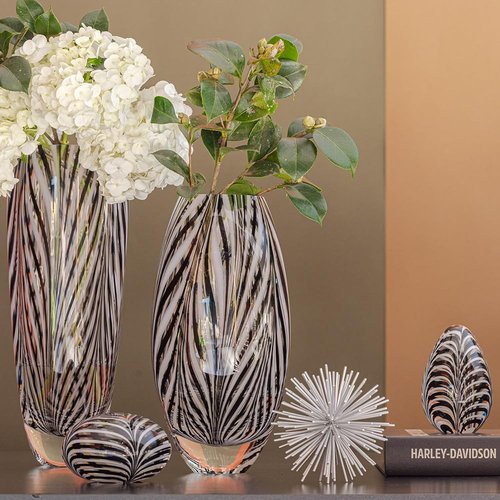 Ca D Oro Flat Glass Paperweight Black and White Feather Pattern Hand Blown Murano-Style Art Glass