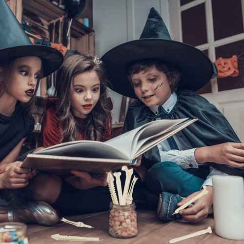 200 Pcs Bone Pens Bulk Skeleton Finger Ballpoint Pen Novelty Nursing Pens Individual Wrapped Black Ink Pens for Doctor Nurses, Halloween Kid Present Party Favor School Office Supply (200)