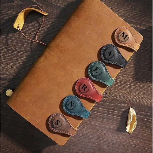 BYLIDRIM Personalized Magnetic Leather Bookmark, 26 Letters Bookmark Customized Initial Bookmarks Multi Functional Bookmark Cute Bookmark Meaningful Gift for Wonmen Teachers, Book Lovers (M, Blue)
