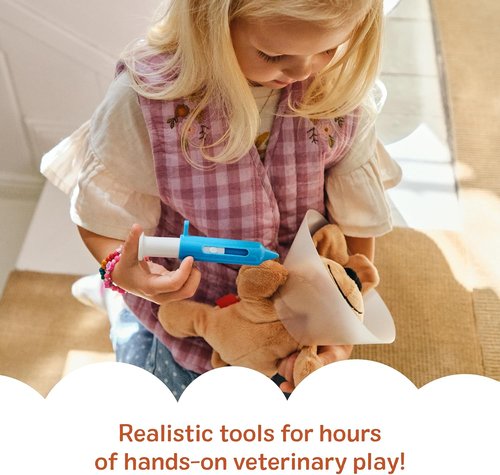 Melissa & Doug Pet Vet Play Set - 24-Piece Animal Doctor Kit with Plush Dog & Cat Toys for Ages 3+