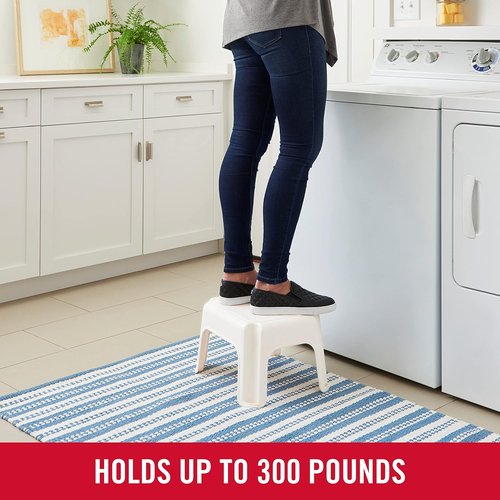 Rubbermaid Roughneck Step Stool - Lightweight, Skid-Resistant Design | Holds Up to 300 Pounds