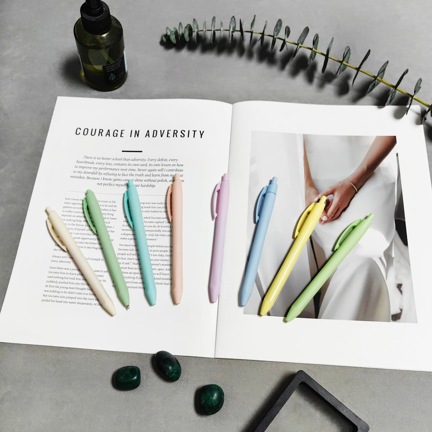Colourcolor Pastel Retractable Ballpoint Gel Pens, Fine Point 0.5mm Quick Drying Black Ink, Smearing and Smudge Proof, Smooth Writing Pens for Office Signing, Students Writing, Daily Use - 8pcs