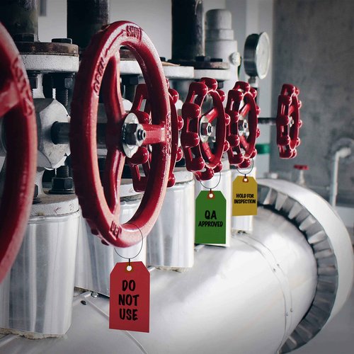 Avery Unstrung Shipping Tags, 11.5 pt. Stock, 4-3/4" x 2-3/8", 1,000 Green Hang Tags (12365)