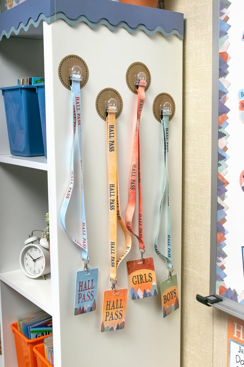 Teacher Created Resources Moving Mountains Hall Pass Lanyards (TCR20321)