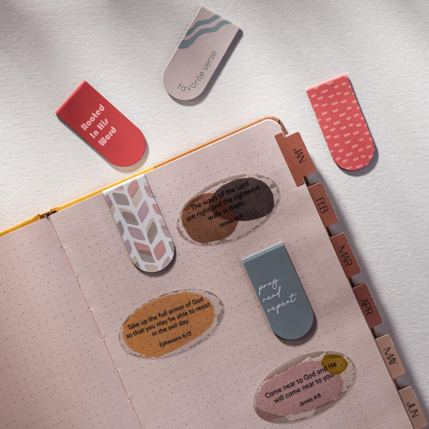 DiverseBee Magnetic Bible Bookmarks - 5 Pack Magnetic Book Marks for Reading Women, Men and Kids, Page Markers, Bible Study Supplies and Christian Gifts, Bible Accessories (Pray)