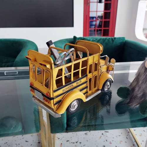 TRABEATOGA Retro Iron School Bus Model Pen Holder Pencil Pot Home Art Decor Desktop Decoration Ornaments for Office School Supplies