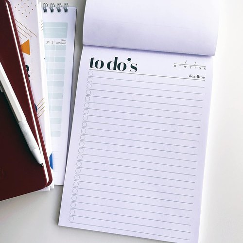 Regine Switzerland A5 To Do List Notepad - Stylish Daily Planner with Checkboxes & Deadline Column