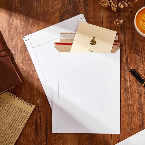 Fainne 7 x 9 Inch White Rigid Mailers Kraft Cardboard Envelope Bulk Self Adhesive Flat Shipping Bag for Office Mailing Document Photo Letters Packaging Supplies(White)