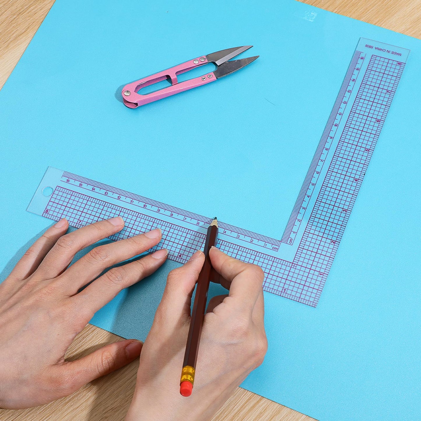 Mabor 2Pcs Clear Sewing Ruler, L-Square Plastic Measure Ruler 90 Degree