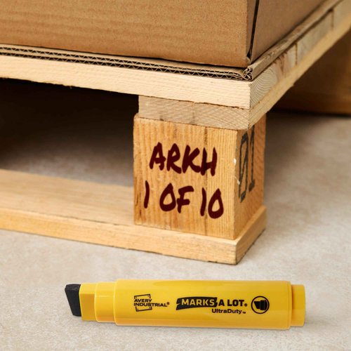 Avery Marks A Lot UltraDuty Permanent Markers, XL Wide 18mm Chisel Tip, Water Resistant, 12 Black Industrial Markers (29866)