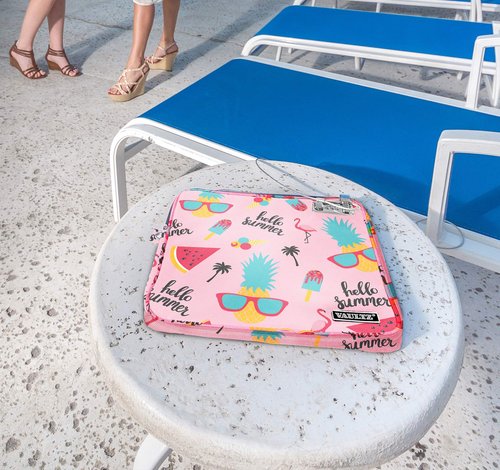Vaultz Locking Pool Pouch - Water-Resistant Combination Locking Pouch w/Tether for Cash, Pool, Beach, Bank, or Travel - 7.5 x 9 Inches, Medium, Hello Summer
