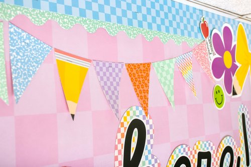 Teacher Created Resources Cool for School Happy You’re Here Bulletin Board (TCR9303)