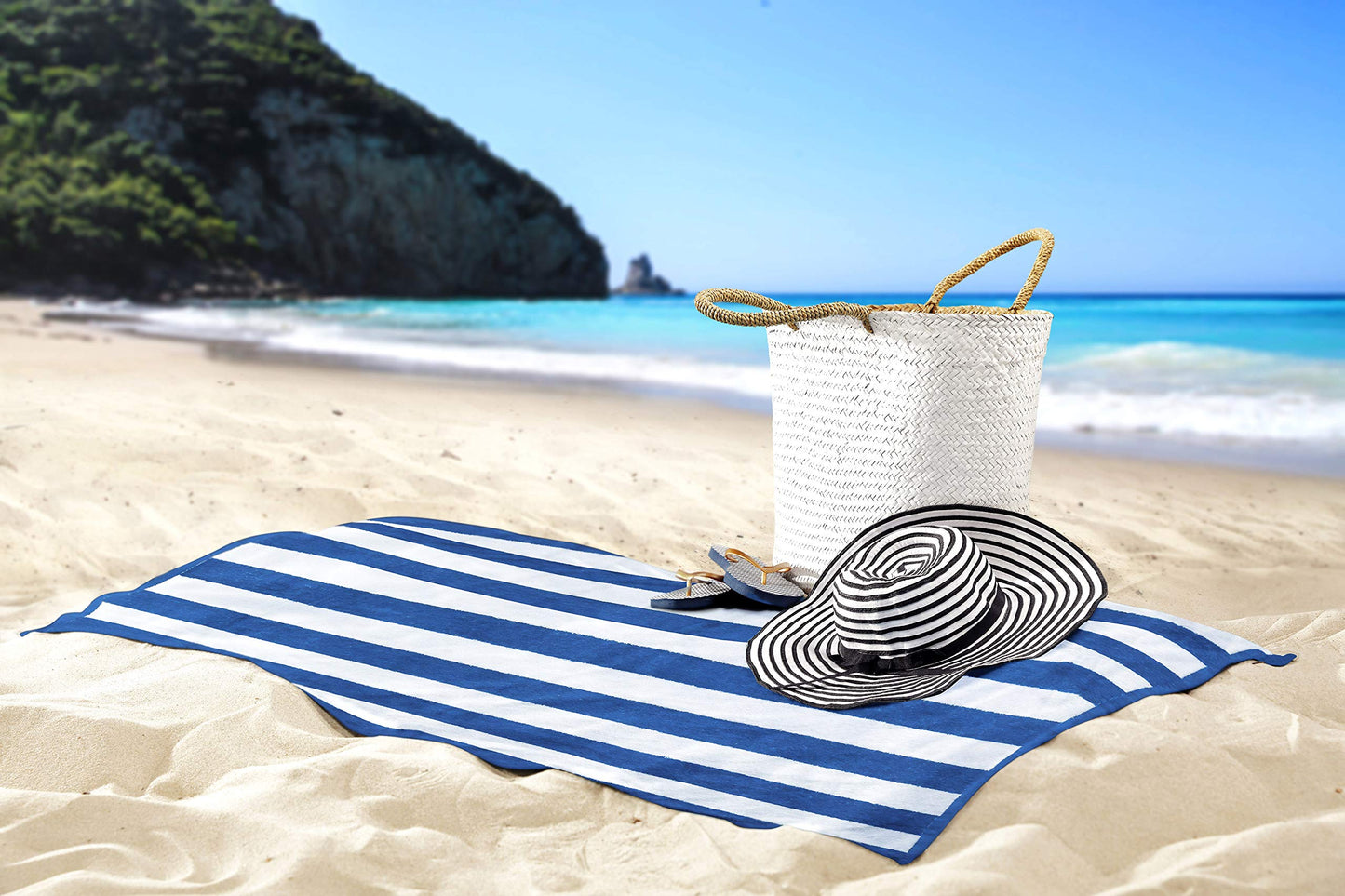 Utopia Towels Pack of 4 Cabana Beach Towels, Oversized 30 x 60 Inches Cotton Beach Towel Set, Smooth Ring Spun Texture for Pool and Swim Days, Modern Striped Design Bath Towels, Blue