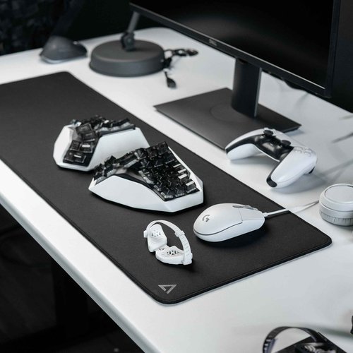 DELTAHUB Gaming Desk Pad Protector - Mouse Pad,Office Desk Mat, Non-Slip Neoprene Top, Desk Blotter,Laptop Desk Pad,Waterproof Desk Writing Pad (Large)