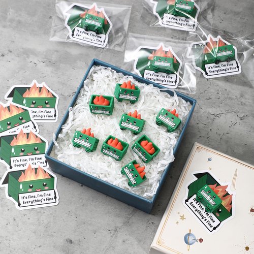 CroBlissful 30 Set Dumpster Desk Accessories for Back to School Gifts, Thank You Mini Emotional Support Resin Dumpster Ornament Appreciation Gift with Cards for Employee Coworkers Team (Cute)