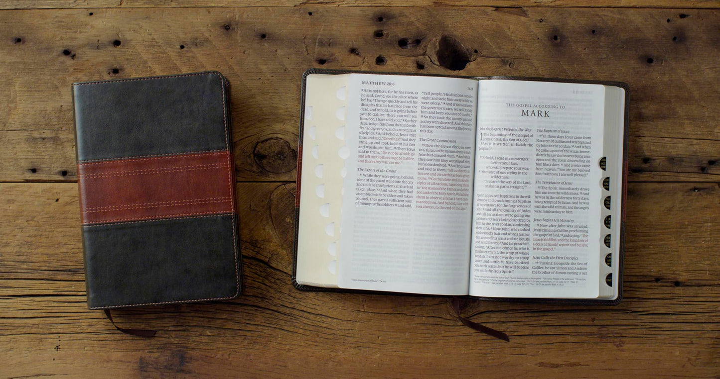 ESV Giant Print Personal Size Bible, Red Letter, Thumb Indexed (TruTone, Forest/Tan, Trail Design): Holy Bible, English Standard Version