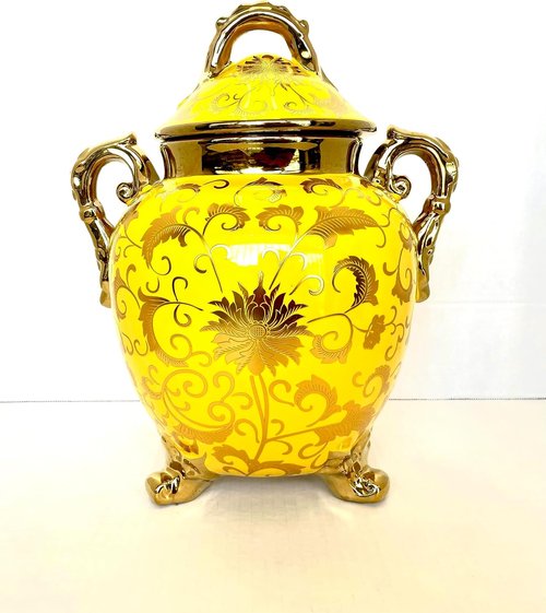 Ochun | Yellow Tureen with Golden Accents - Elegant Design for Serving and Display