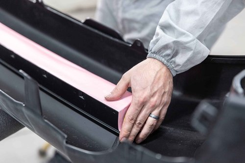 FrogTape 325 Pink High Temperature Performance Grade Masking Tape, Medium-High Adhesion, 48mm x 55m, 3 Rolls per Pack