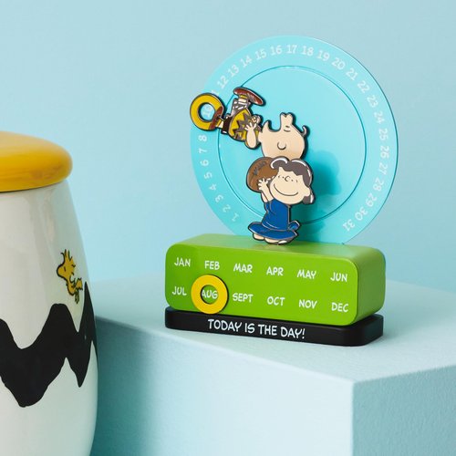 Hallmark Peanuts Magnetic Perpetual Calendar (Charlie Brown and Lucy) Gift for Boss, Grads, Fans