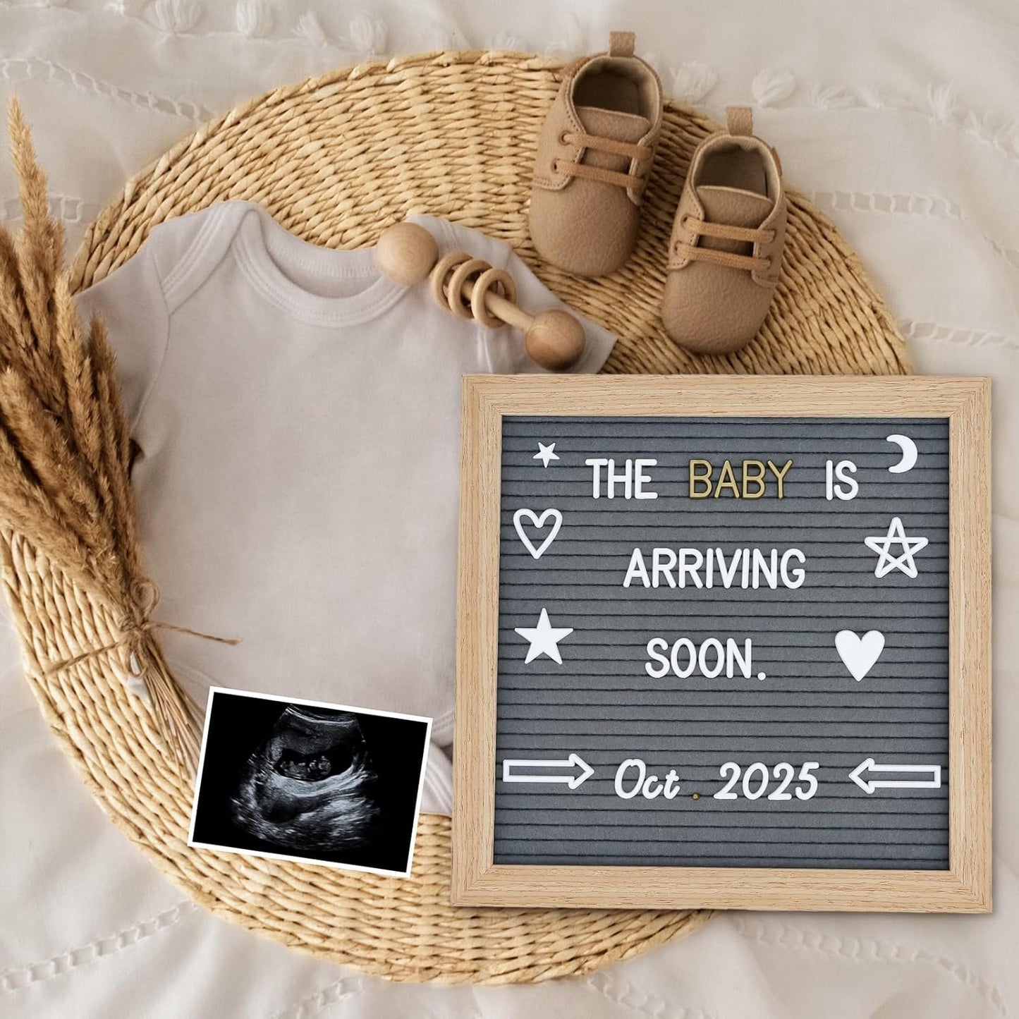 Changeable Felt Letter Board by [Brand Name] - 10x10 Inch with 725 Pre-Cut Letters | Perfect for Classroom Decor
