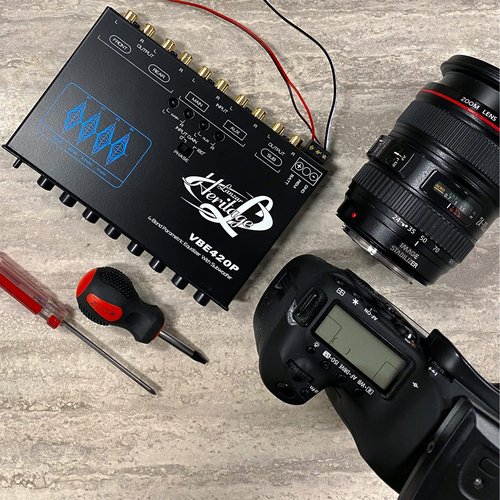 Lanzar 4 Band Stereo Equalizer - Half Din Car Equalizer with Subwoofer Gain Control, RCA Inputs, Pre-Amp Outputs, Rotary Fader, AUX Input Selector, Blue Light for Car or Home Audio Systems