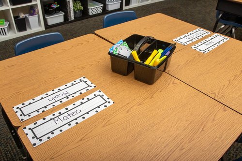 Teacher Created Resources Black Painted Dots On White Name Plate, 11.5 * 3.5 inches, Black & White