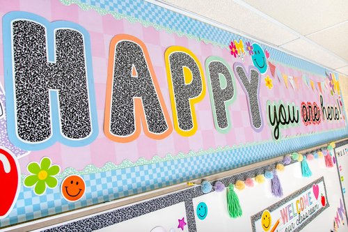 Teacher Created Resources Cool for School Happy You’re Here Bulletin Board (TCR9303)