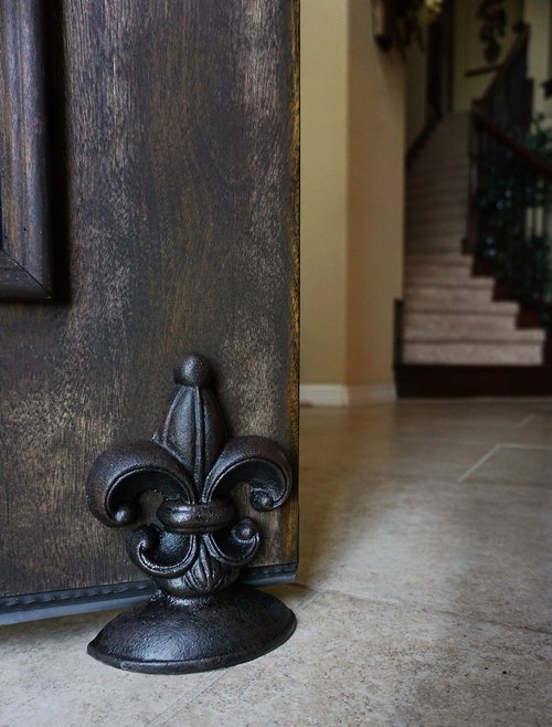 Lulu Decor, Cast Iron Fleur De Lis Door Stop, 2 Lbs, Antique Black Door Stopper (Set of 2)