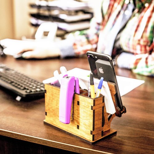 Wooden Pen Pencil Holder with Cell Phone Stand for desktop, office desk organizer, Desk Decoration, Phone Dock Office Supplies, Pen Container, Home Decorative (Simple)