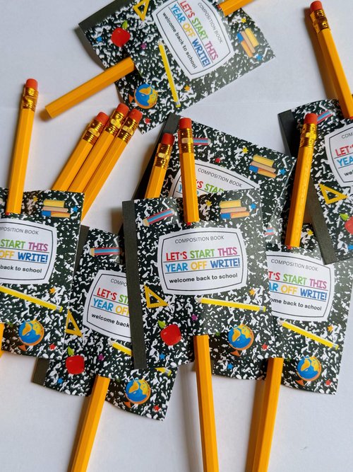 SEBMNOO Welcome Back to School Pencils #2 HB Bulk with Happy First Day of School Greeting Cards, Cute Gifts for Students, Party Favors Supplies, Gift for Girls Boys, 12pcs #2 Pencils