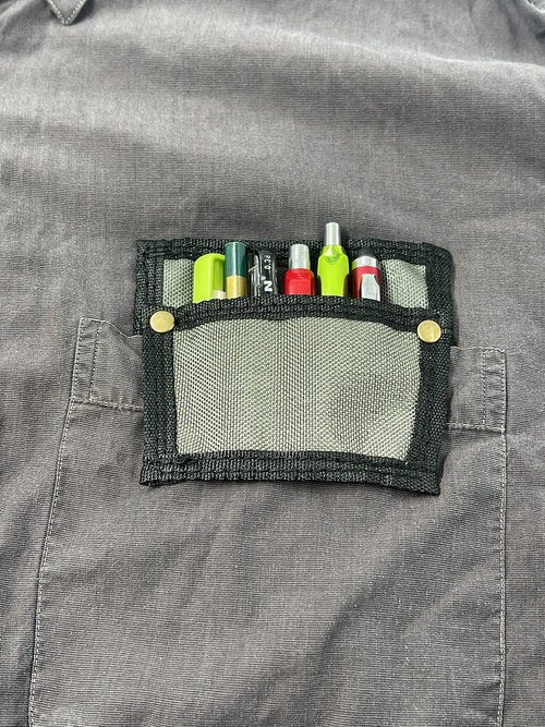 SUCHI Pocket Protector- Pen Holder Pouch Organizer for Shirts, Lab Coats, Pants - Multi-Purpose - Holds Pens, Pencils, tools and Notes for School, Office, Hospital Supplies 2 PACK (Gray and Blue)