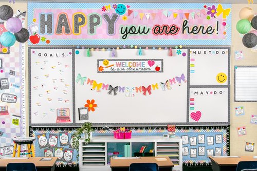 Teacher Created Resources Cool for School Happy You’re Here Bulletin Board (TCR9303)