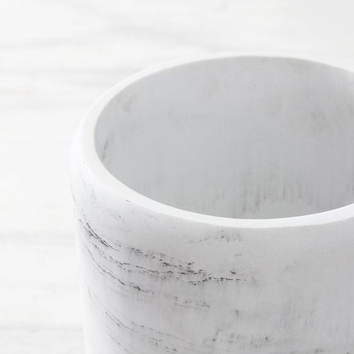 QL DESIGN Bathroom Trash Can - Decorative Wastebasket Finished in Resin, Beautiful Marble Look, Modern Round Waste Basket for Bathroom, Powder Room Or Living (Marble Style), white