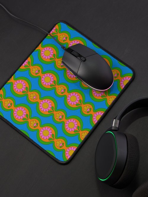 Blue Flower Chain Pattern Mouse Pad | Stylish & Durable Design